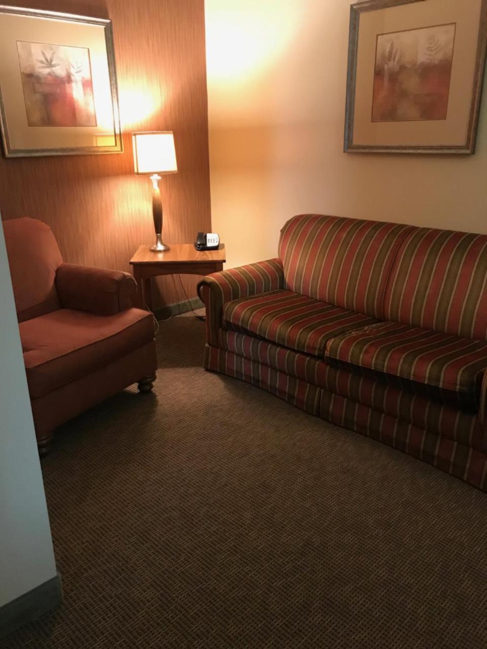 Randolph Inn And Suites Winchester 外观 照片