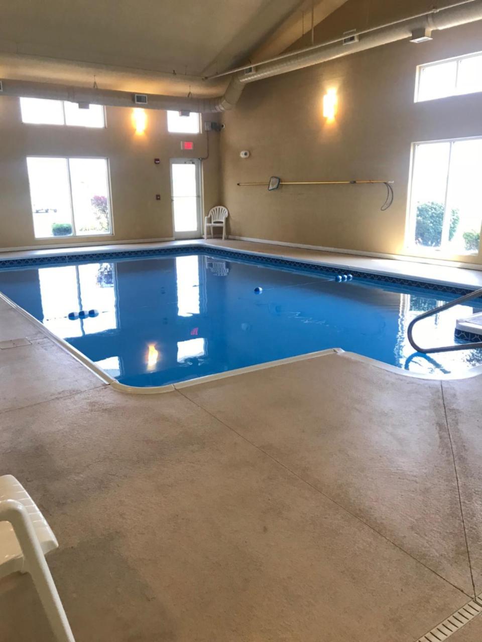 Randolph Inn And Suites Winchester 外观 照片