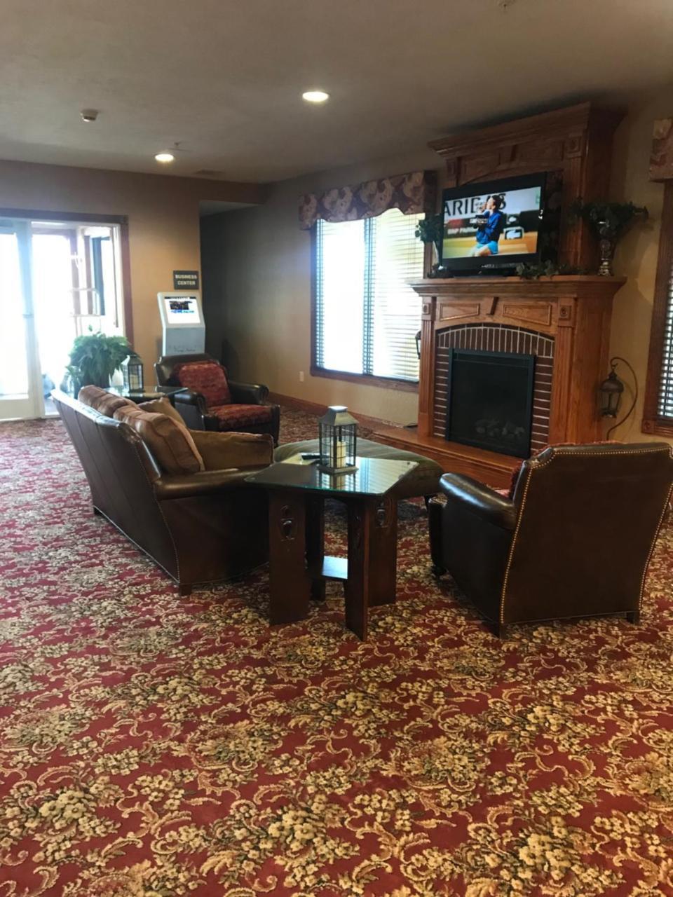 Randolph Inn And Suites Winchester 外观 照片